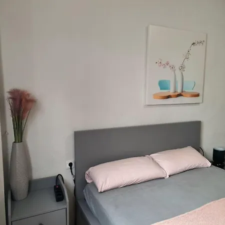 Near The Cabanyal And Universities Homestay Valencia