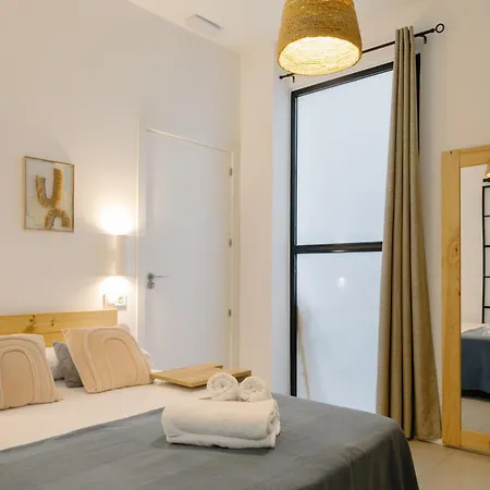 Guest house Nina Mala Valencia
