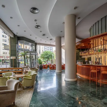 Melia Plaza 4*