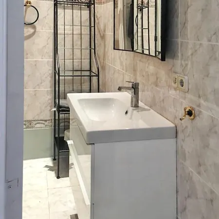 Lägenhet Cozy With Sea View In 100 M²! Valencia