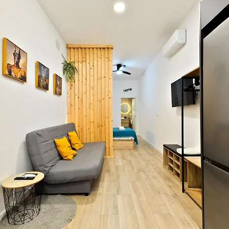 Amarillo - - Turia Park By Rio Turia *