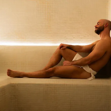 Axel - Adults Only Valencia