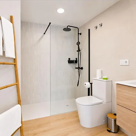 Jirafa - Entire - Near And Stadium By Rio Turia Apartament *