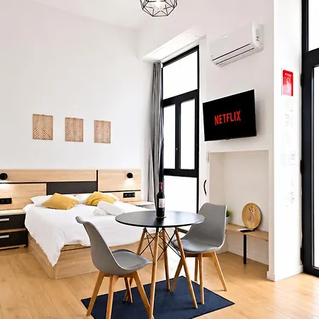 Apartment Jirafa - Entire - Near And Stadium By Rio Turia