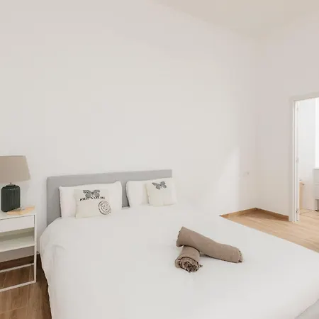 New! Comfort And Style Steps From Everything Apartment *