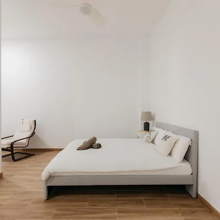 Apartament New! Comfort And Style Steps From Everything
