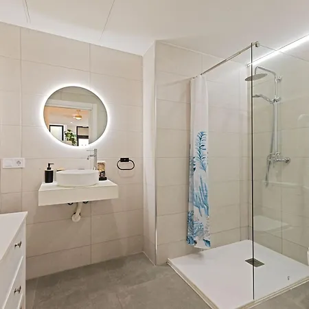 Ballena - Modern - Near Bioparc By Rio Turia *