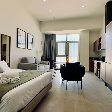 Boutique - Plaza Tower * فالنسيا