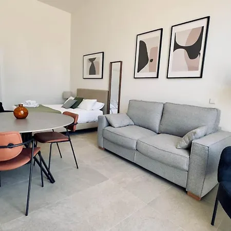 Boutique - Plaza Tower شقة فالنسيا