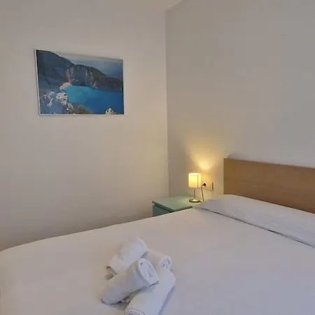 Arts 2 Apartman *