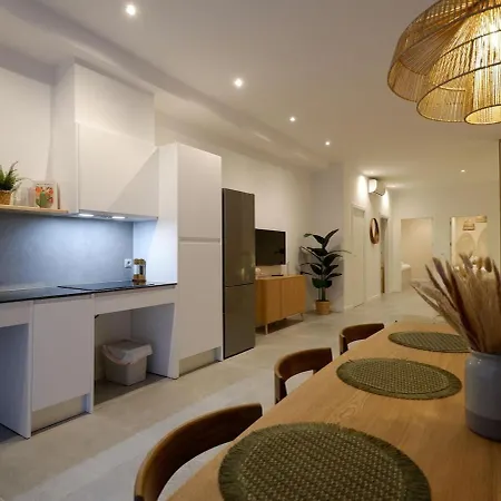 아파트 Milos Cozy, Family-friendly In Patraix