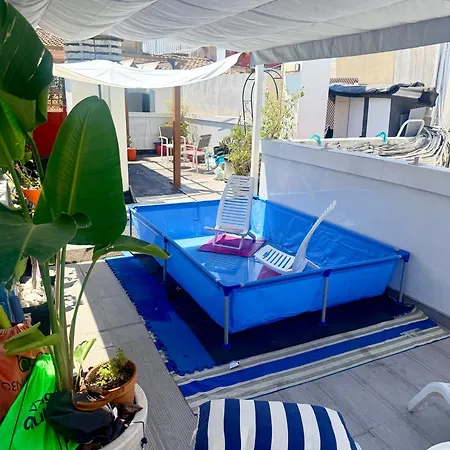 Privada Con Bano En Un Moderno Y Centrico Atico En Ciutat Vella *