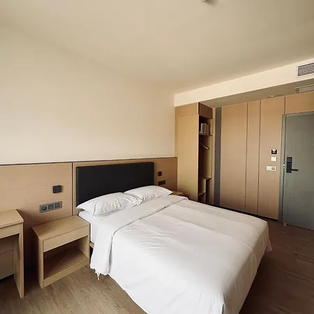 Szálloda Nueva Europa 4*