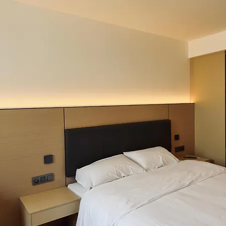 Szálloda Nueva Europa 4*
