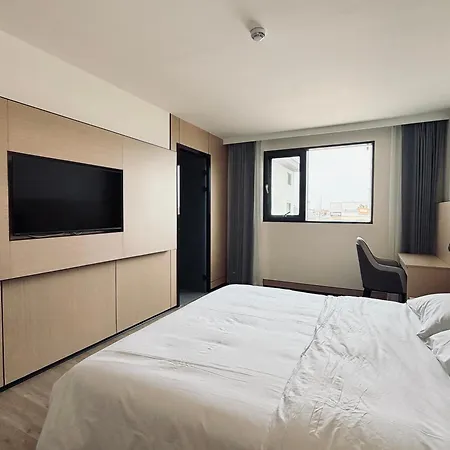 Szálloda Nueva Europa 4*