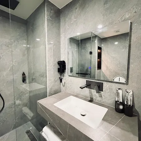 Szálloda Nueva Europa 4*