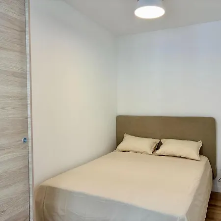 Modern With Terrace Apartament