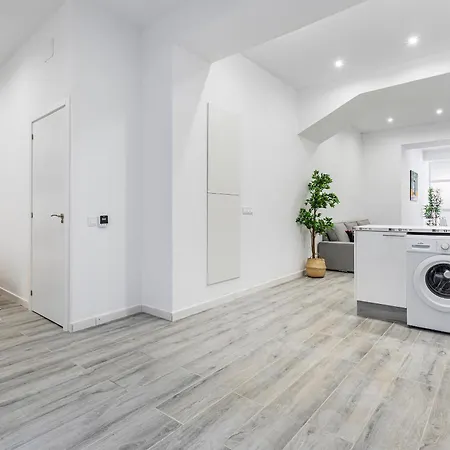 Apartment Luminous & Spacious Flat Near The Port Of