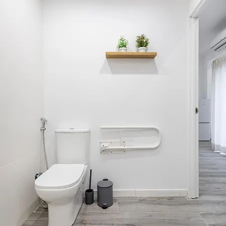 Luminous & Spacious Flat Near The Port Of *
