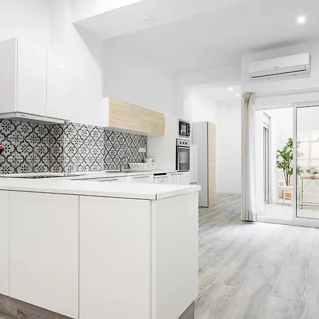 Luminous & Spacious Flat Near The Port Of