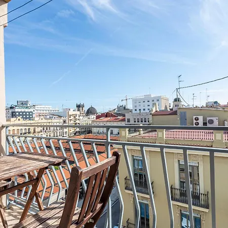 Guestready - Sunlit Haven Near Valencia's Seaport *