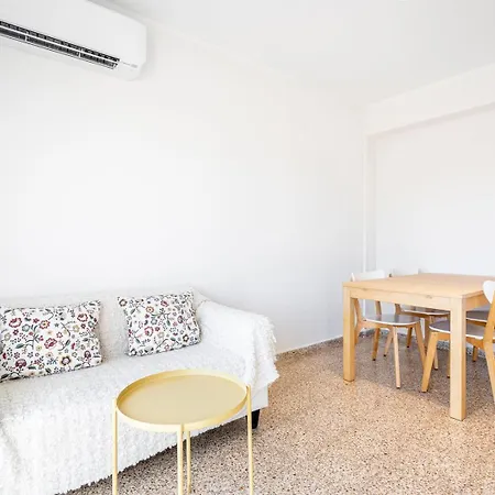 Guestready - Sunlit Haven Near Valencia's Seaport * فالنسيا