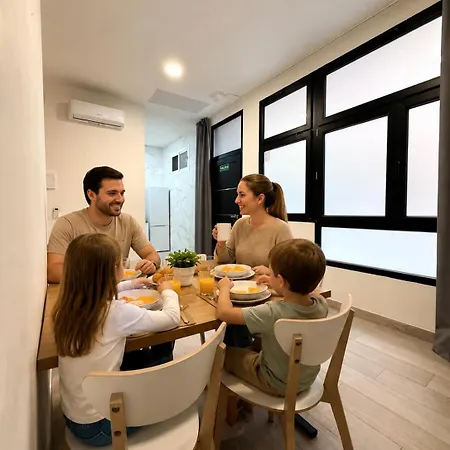 Amplio Junto A Ciudad De Artes Apartment *