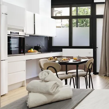 Travel Habitat Loft Sea & Port