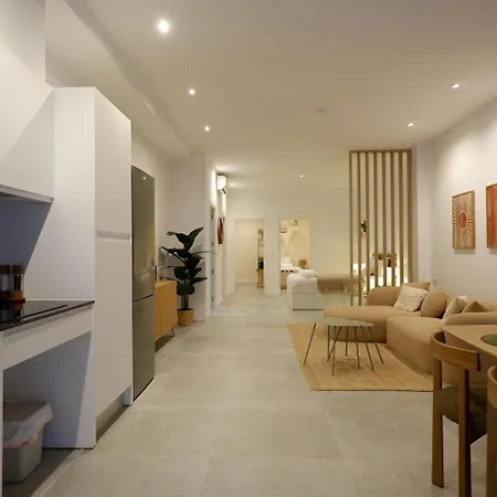 Milos Cozy, Family-friendly In Patraix 발렌시아