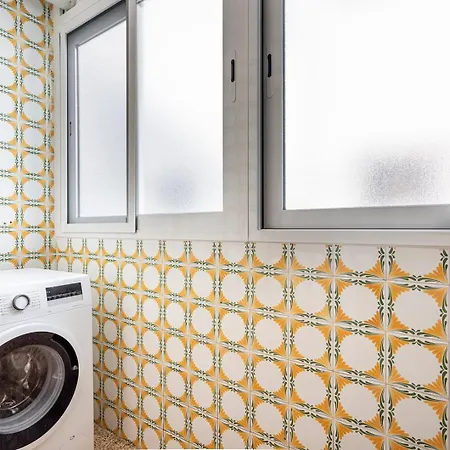 Guestready - Sunlit Haven Near Valencia's Seaport شقة فالنسيا