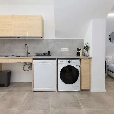 Apartup Cabanyal Station A شقة