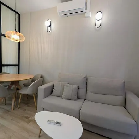 Apartament Loft Near The Sea And Downtown Maritim Walencja