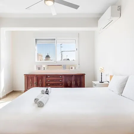 Guestready - Sunlit Haven Near Valencia's Seaport *
