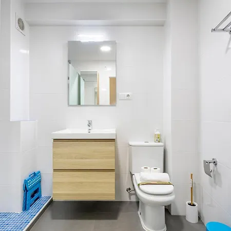 Guestready - Sunlit Haven Near Valencia's Seaport *