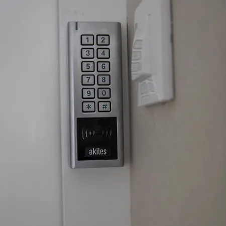 아파트 Beautiful Loft Next To The Turia River Gardens 발렌시아