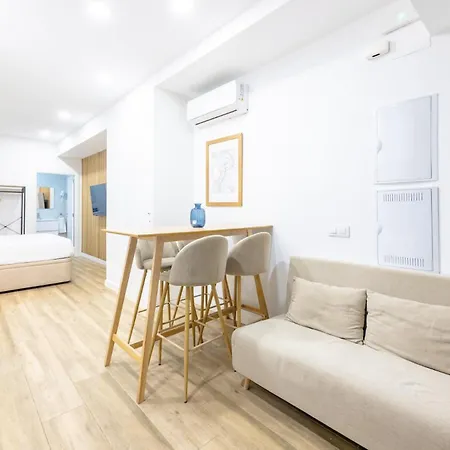 아파트 Beautiful Loft Next To The Turia River Gardens 발렌시아