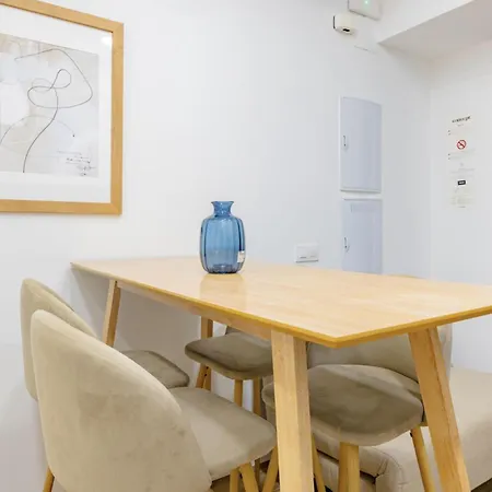 Beautiful Loft Next To The Turia River Gardens