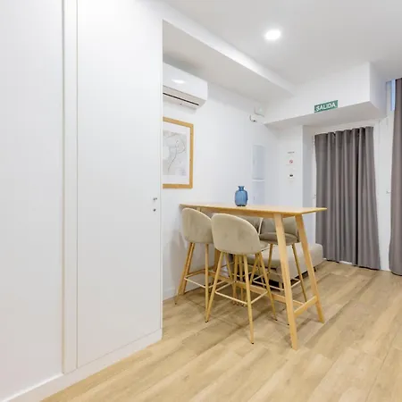 Beautiful Loft Next To The Turia River Gardens *
