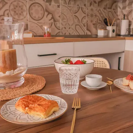 Mele Flat Apartment
