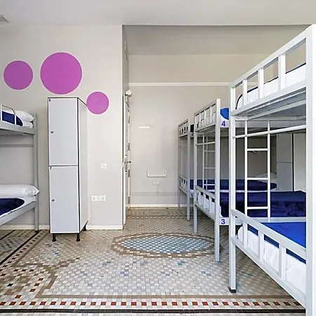 Purple Nest Hostel *