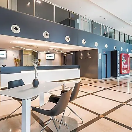 Hotel Ilunion Aqua 4 4*