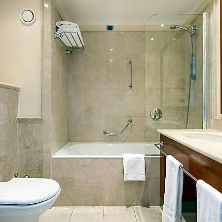 Hotel Ilunion Aqua 4