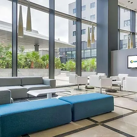 Hotel Ilunion Aqua 4