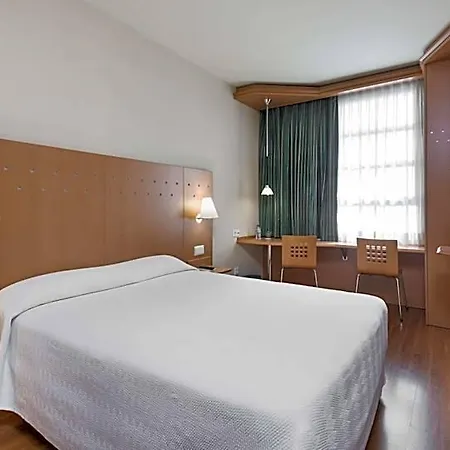 Nh Ciencias Hotel