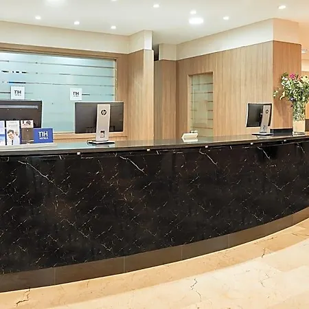 Nh Ciencias Hotel 3*