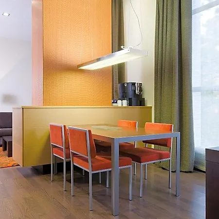 Nh Center Hotel 4*