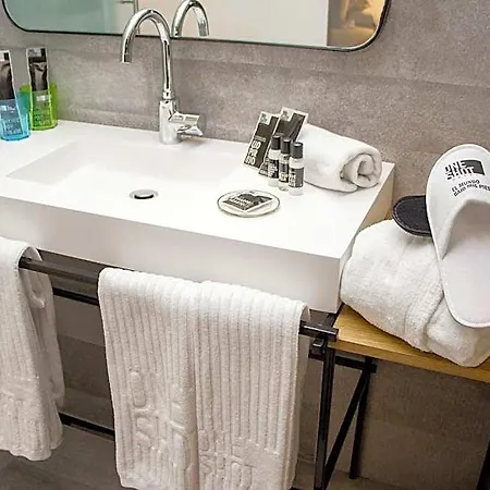One Shot Colon Hotel Valencia