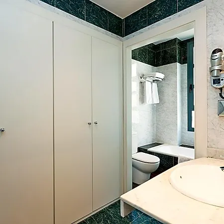 Hotel Nh Artes