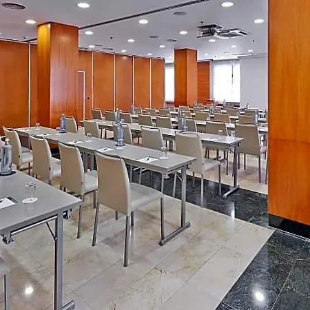 Nh Artes Отель 4*