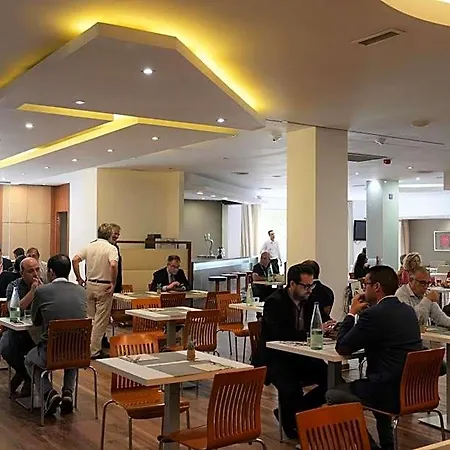 Port Feria Hotel Valence